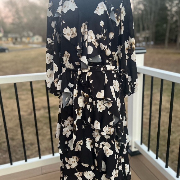 ALICE AND OLIVIA KYE RUFFLE FLORAL PRINT CREPE MIDI DRESS SIZE 12 - Picture 12 of 16